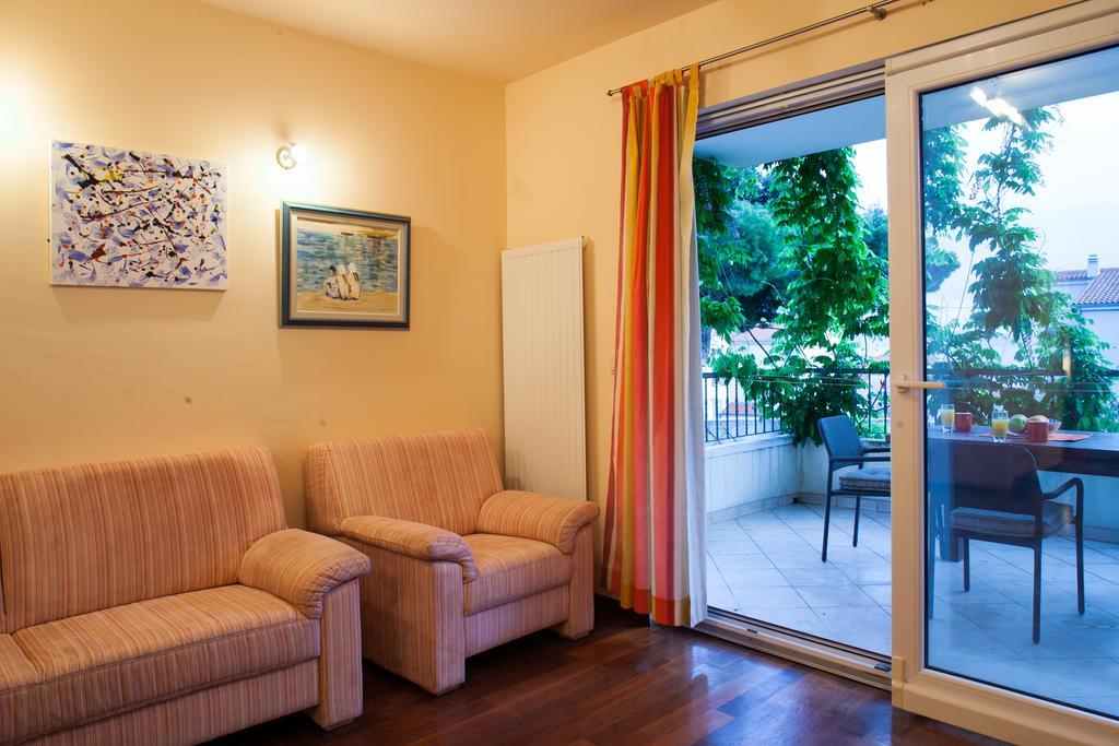 Apartments Tino Makarska Rum bild