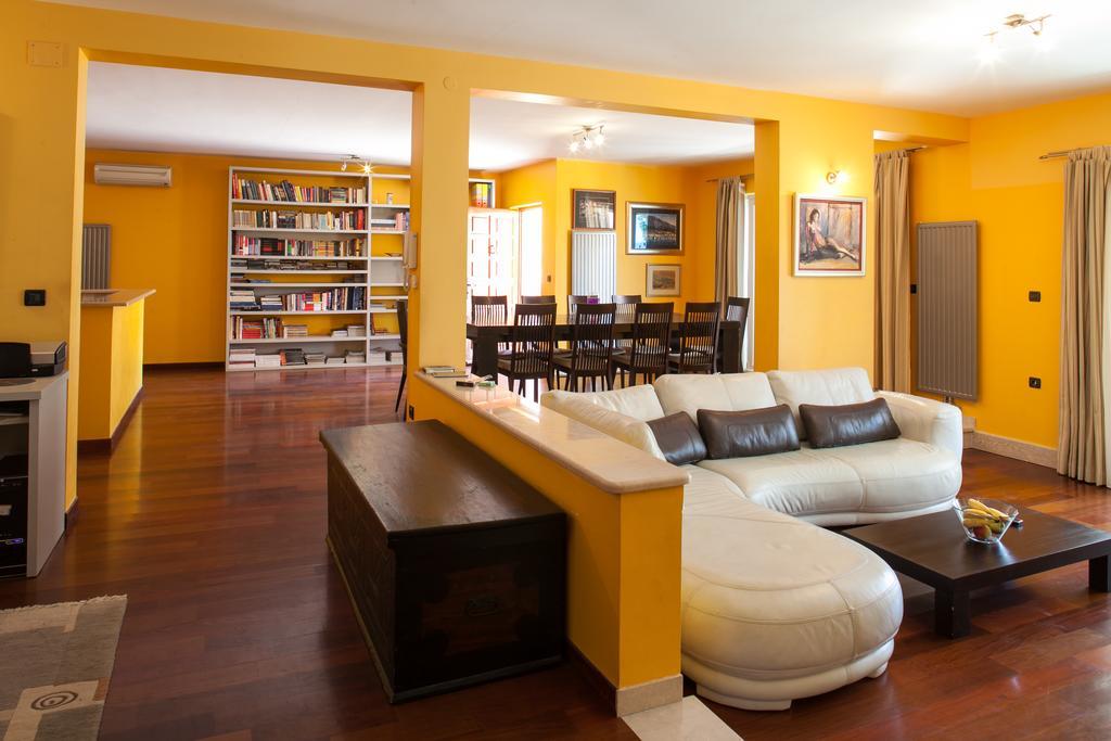 Apartments Tino Makarska Rum bild