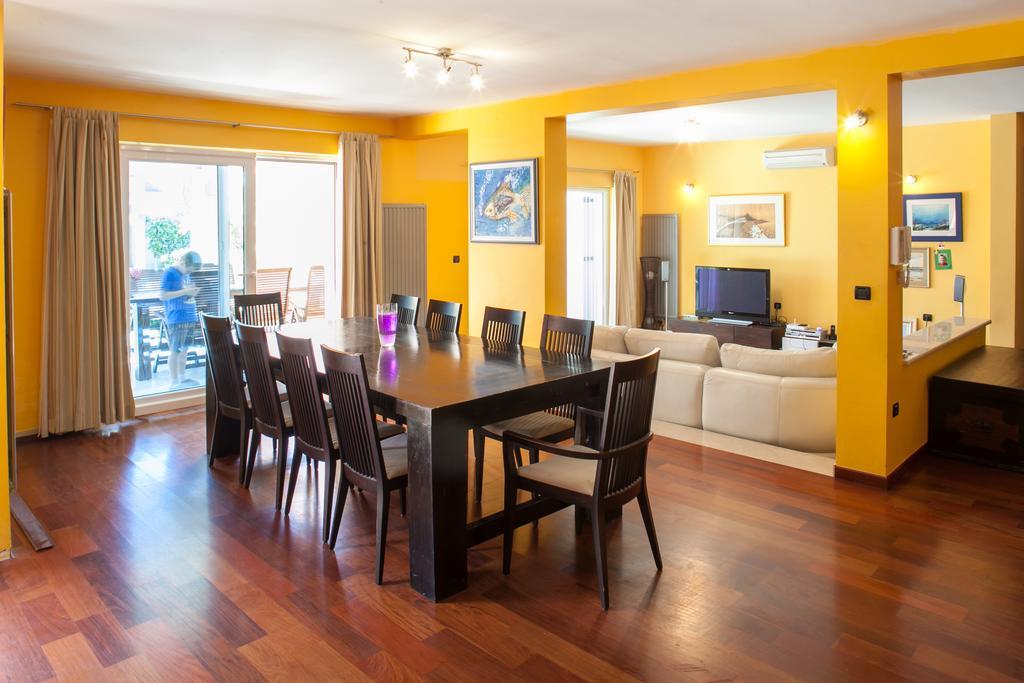 Apartments Tino Makarska Rum bild