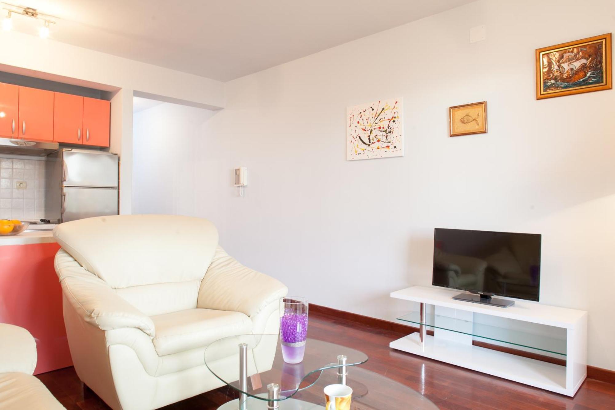 Apartments Tino Makarska Rum bild